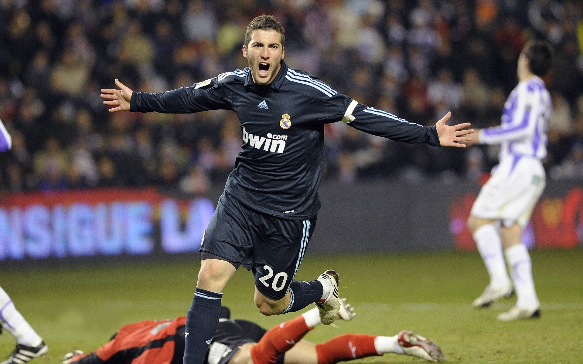 意大利球队掘金南美市场，转会传闻曝光，意大利球队现状