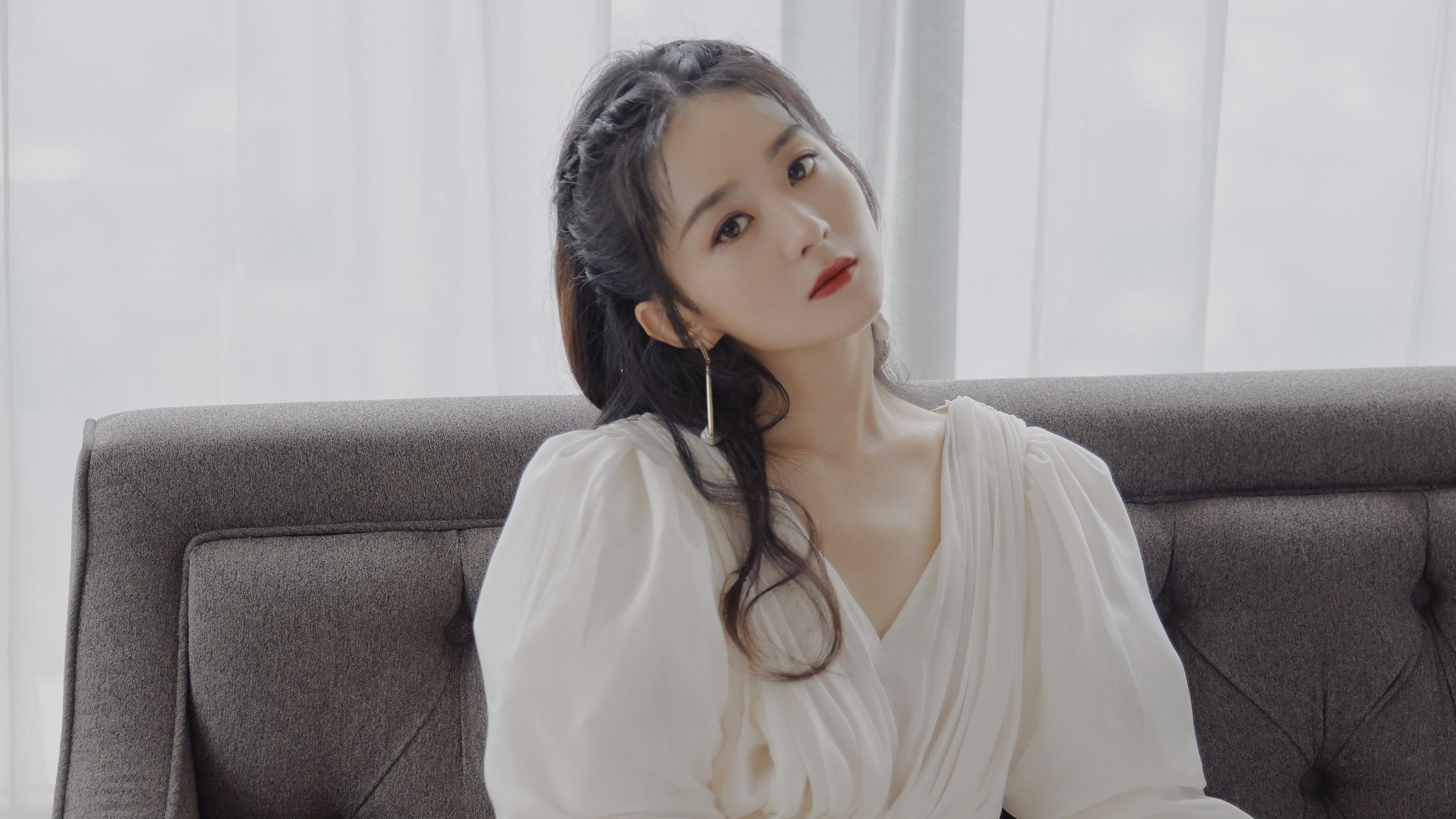 美网女单决赛落幕，斯瓦泰克横扫对手再度封后，美网女单比赛结果