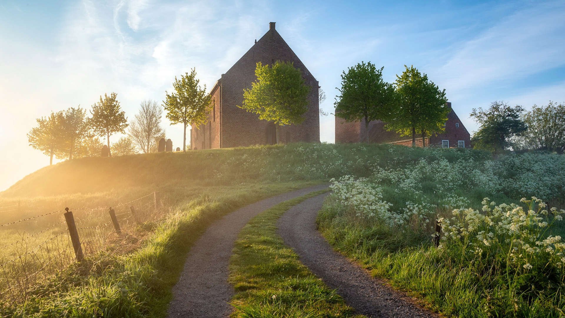 比赛节奏波动是否与球队轮换深度存在相关性，节奏与比例