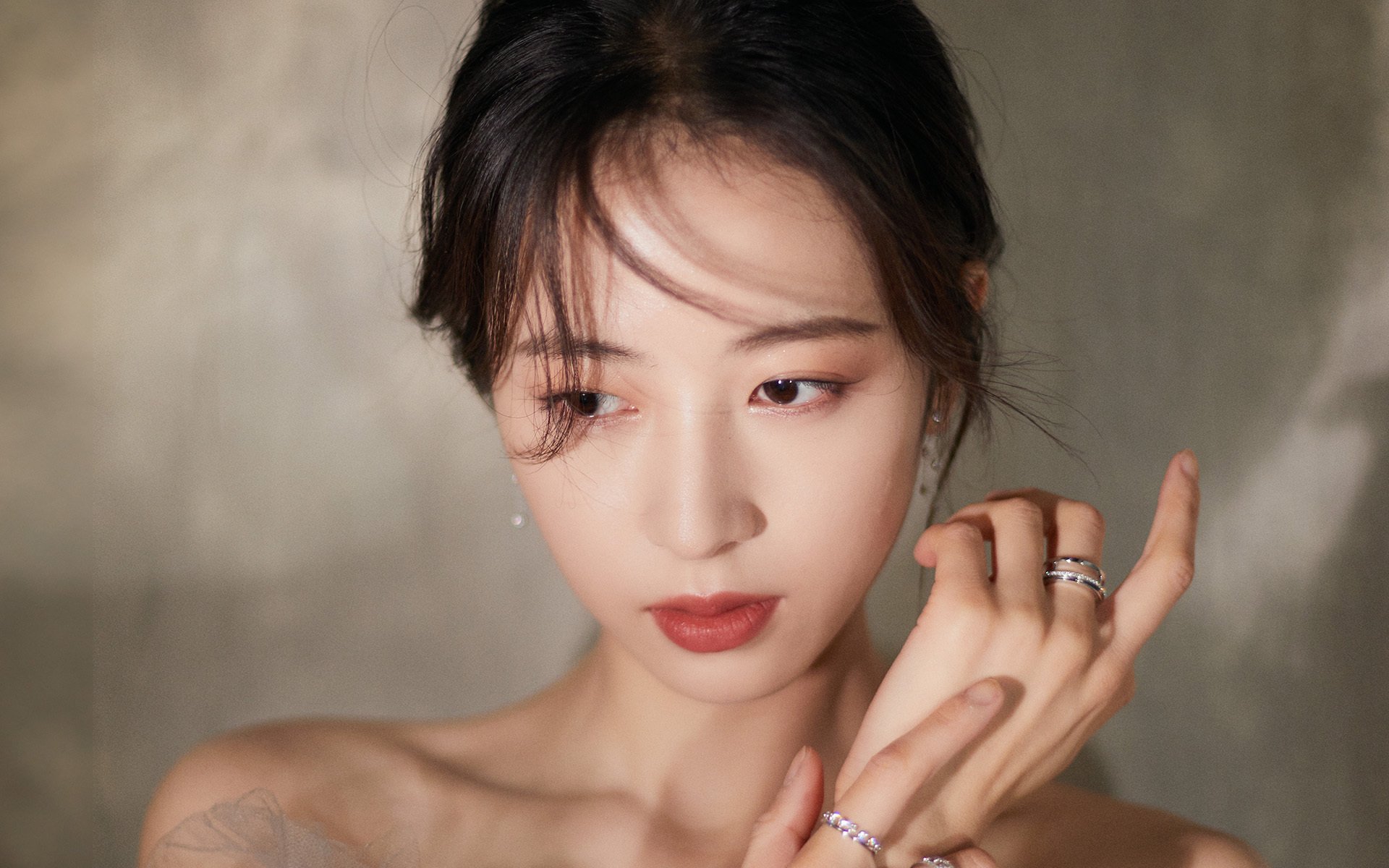 塔特在橄榄球冠军锦标赛中大放异彩，表现稳定可靠，橄榄球特勤组